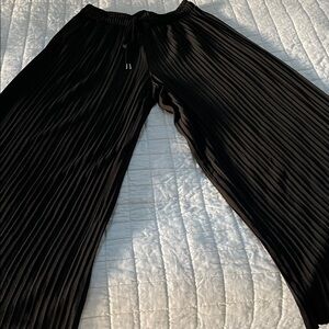 DAVI & DANI Black Pleated Trousers